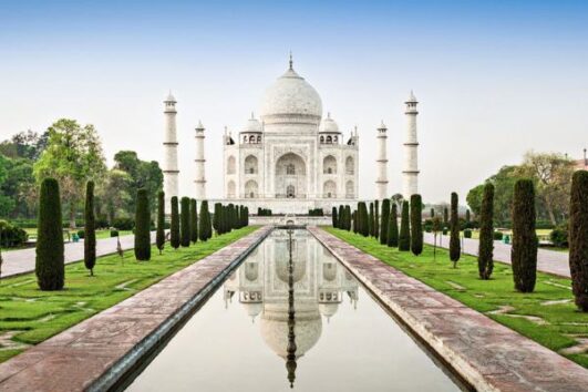 Private Skip-the-Line Taj Mahal Day Trip From Agra
