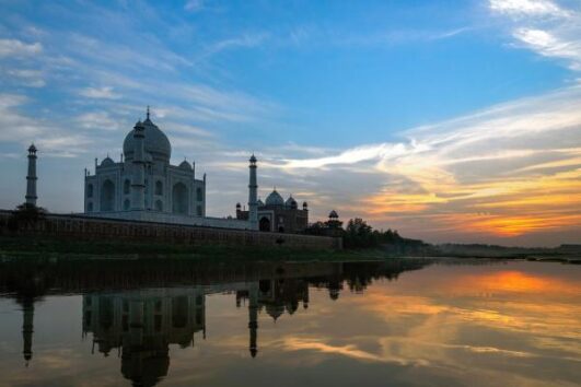 Taj Mahal Moon Light Tour