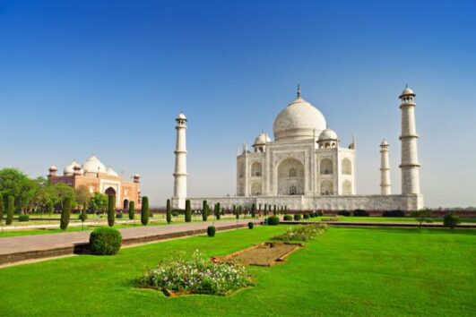 Taj Mahal Tour By Gatimaan Express Train